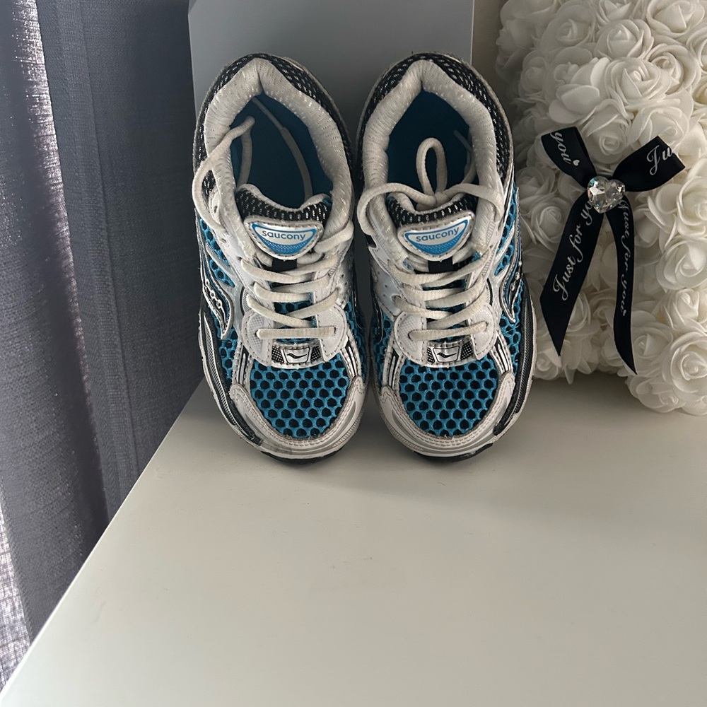 Saucony Kids Blue & White Mesh Running Sneakers